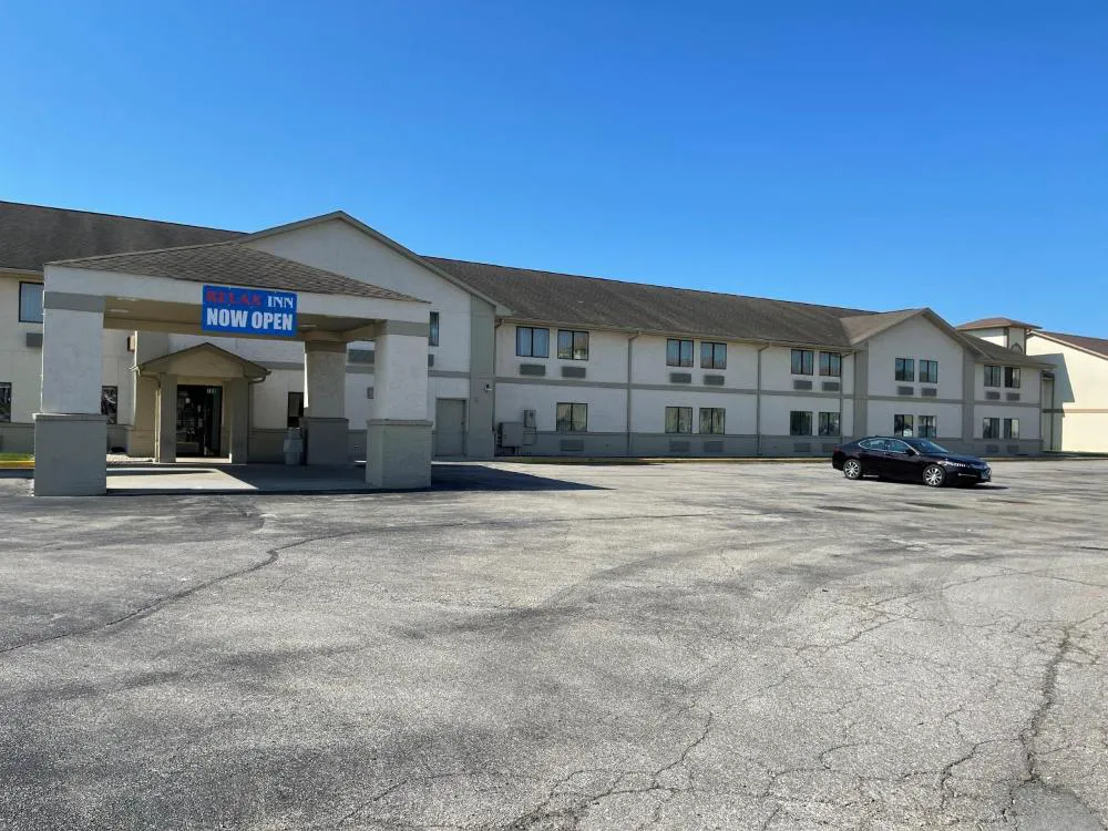 Relax Inn hotel hero