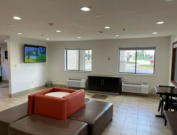 Relax Inn hotel detail image 4