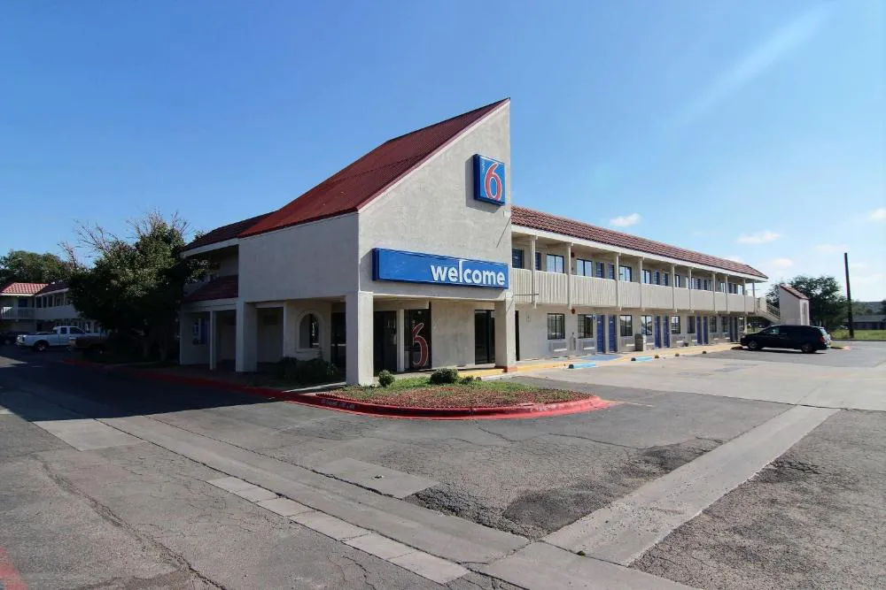 Motel 6 Amarillo, TX - Airport hotel hero