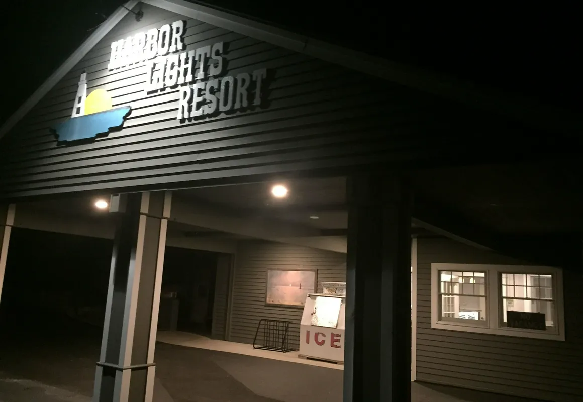 Harbor Lights Resort hotel hero