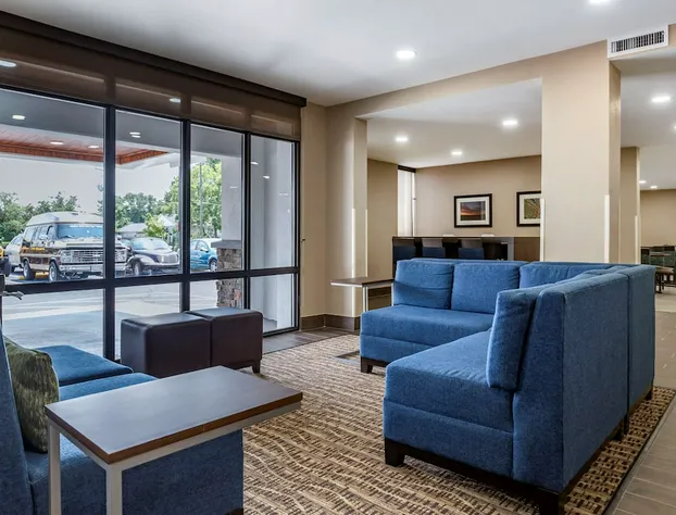 Quality Inn & Suites Spring Lake - Fayetteville near Fort Bragg hotel detail image 3