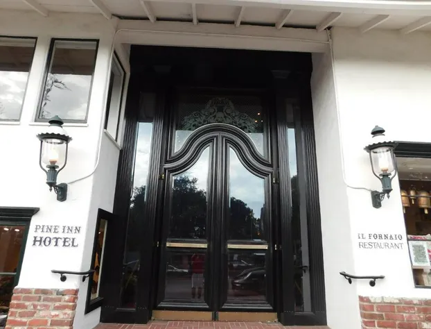 Pine Inn hotel detail image 4