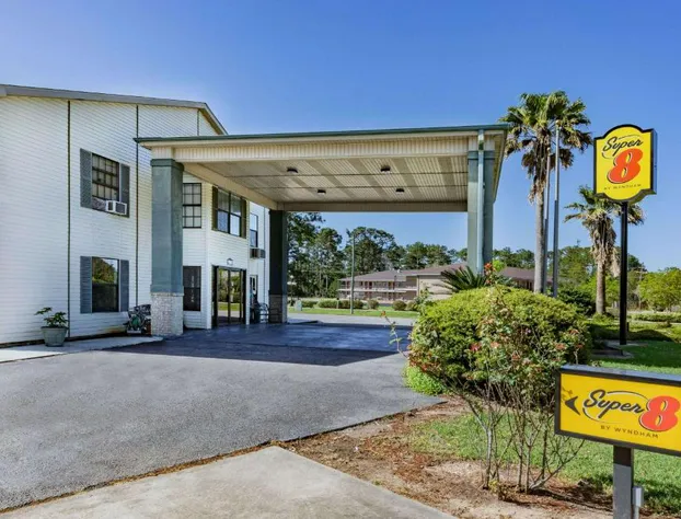 Super 8 by Wyndham Kinder/Coushatta near Casino hotel detail image 3