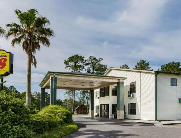 Super 8 by Wyndham Kinder/Coushatta near Casino hotel detail image 1