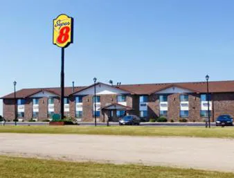 Super 8 by Wyndham Perham hotel hero