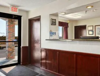 Super 8 by Wyndham Perham hotel detail image 3