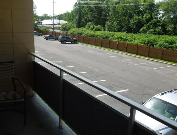 Crystal Inn Neptune hotel detail image 4