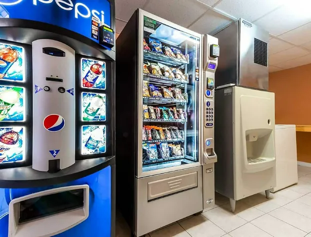 Super 8 by Wyndham Greensburg hotel detail image 2