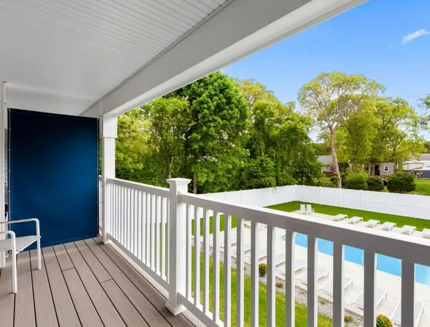 Pelham on Main hotel detail image 1