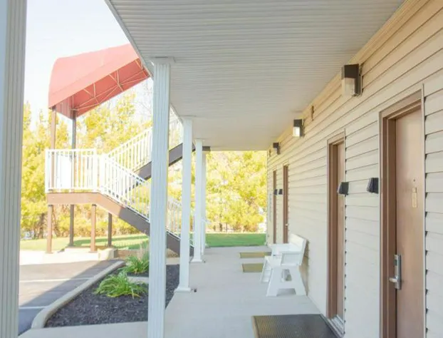 West Bank Inn hotel detail image 2