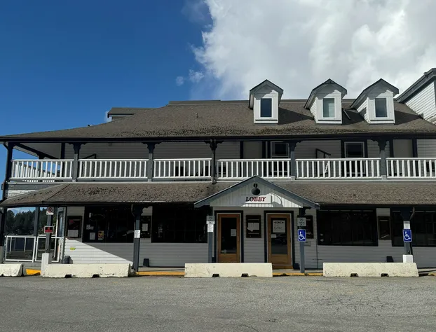 The Lund Resort at Klah ah men hotel detail image 2