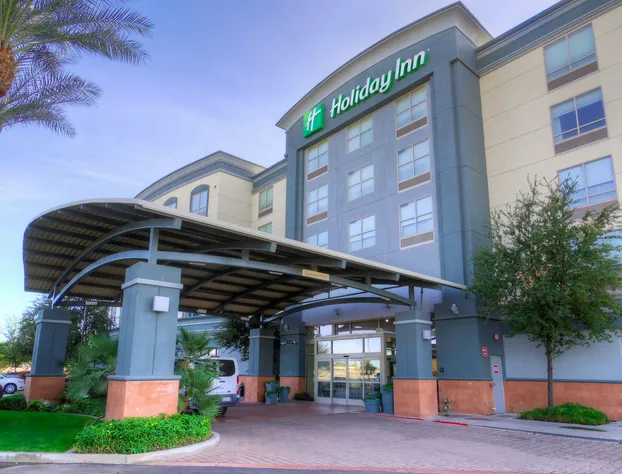 Holiday Inn Hotel & Suites PHOENIX AIRPORT by IHG hotel detail image 3