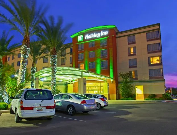 Holiday Inn Hotel & Suites PHOENIX AIRPORT by IHG hotel detail image 2