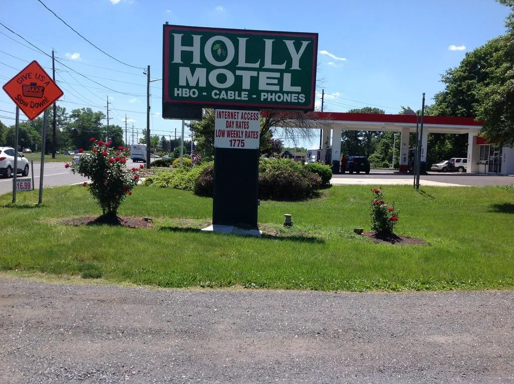 Holly Motel Southampton hotel hero