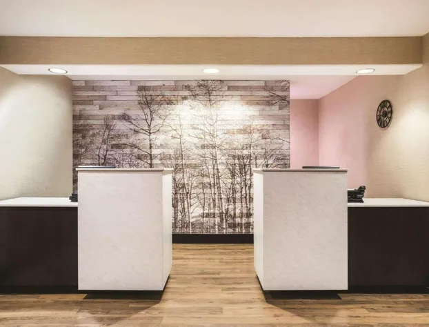 La Quinta Inn & Suites by Wyndham Ely hotel detail image 1