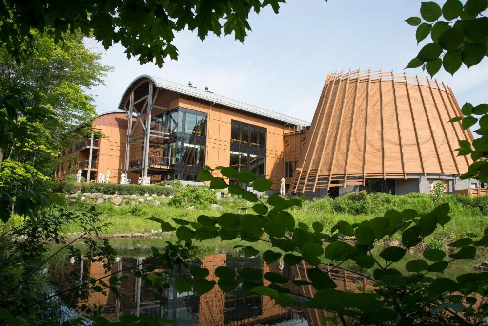 Hôtel-Musée Premières Nations hotel hero