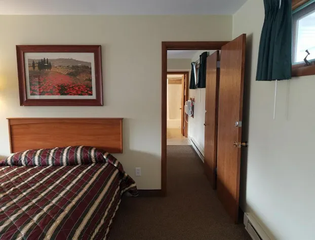 Black Hawk Motel and Suites hotel detail image 4