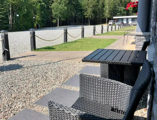 Mystic Isle Motel hotel detail image 4