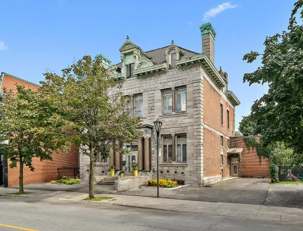 Auberge Manoir Ville Marie hotel detail image 2