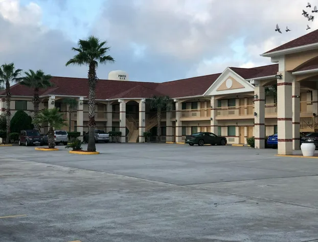 Executive Inn And Suites hotel detail image 2