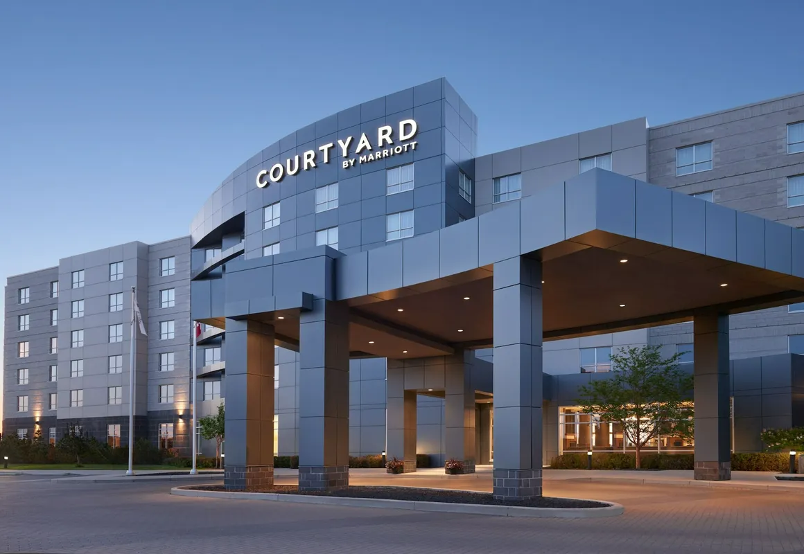 Courtyard by Marriott Calgary Airport hotel hero