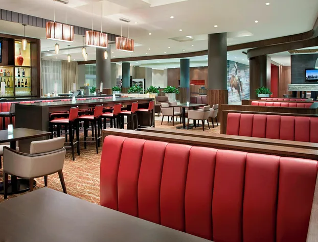 Courtyard by Marriott Calgary Airport hotel detail image 4