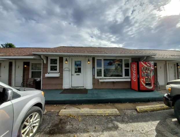 Sunset Lodge Escanaba hotel detail image 3