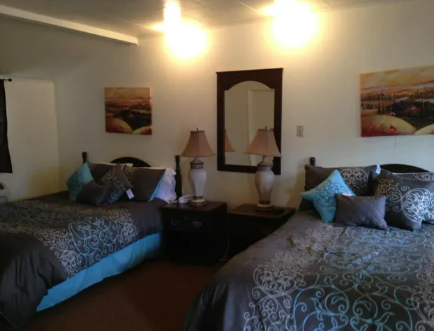 Sonoma Lodge hotel detail image 2