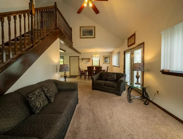 Lake 'N Pines Motel hotel detail image 2