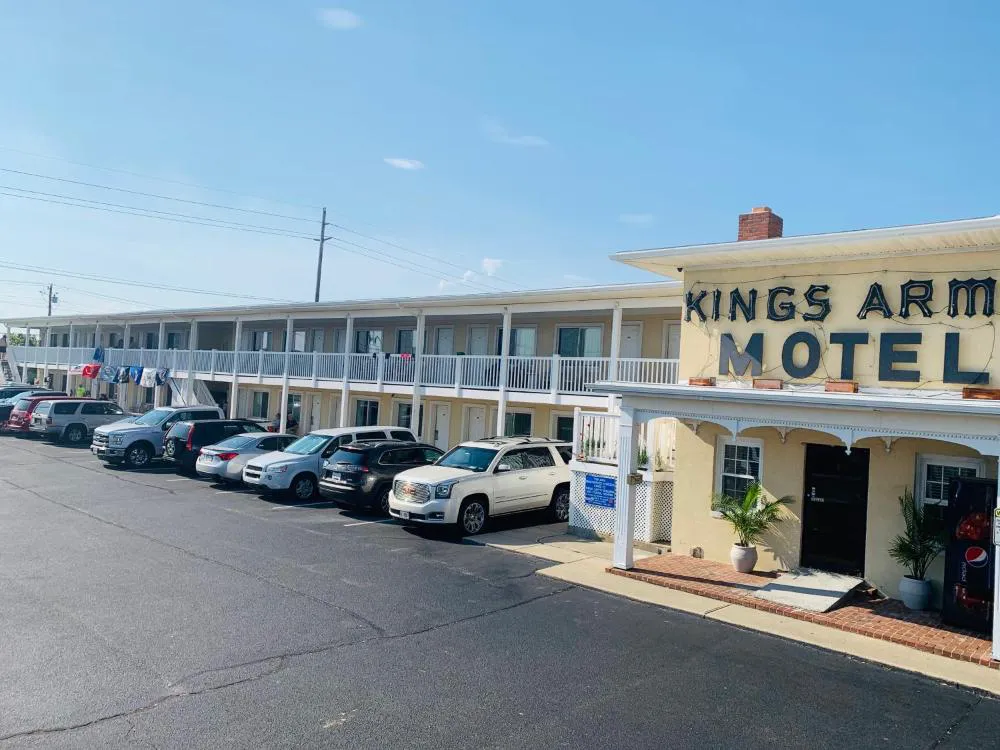 Kings Arms Motel hotel hero