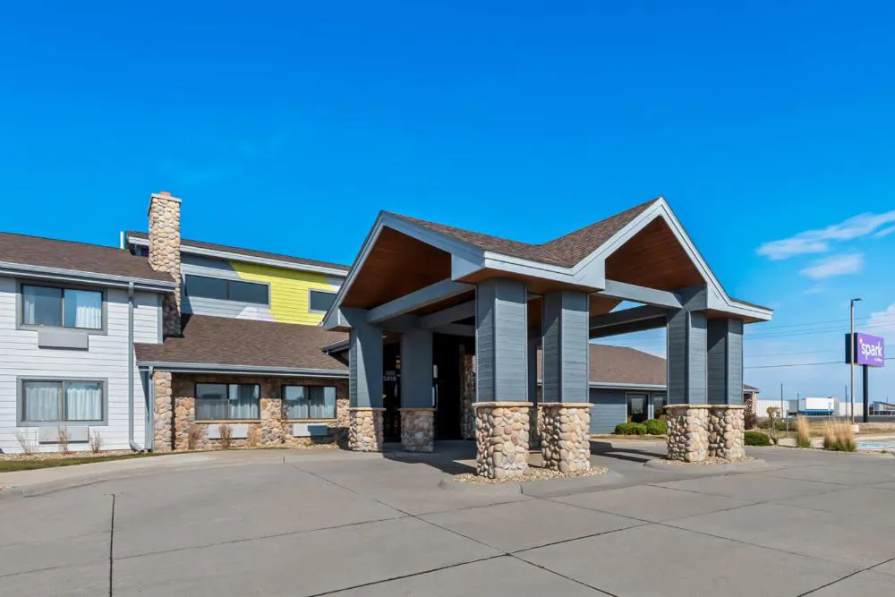 Spark by Hilton Cedar Falls hotel hero