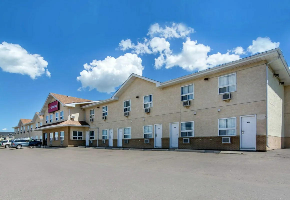 Econo Lodge hotel hero