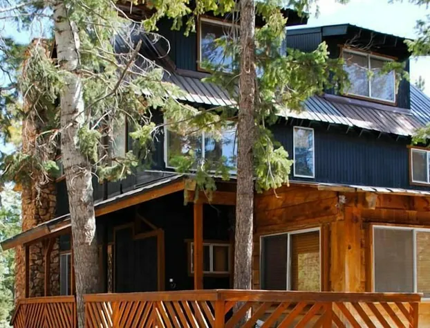 Pinewoods Resort and RV Park hotel detail image 1