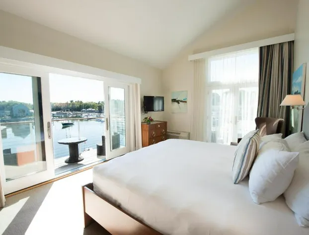 The Boathouse Waterfront Hotel & Marina hotel detail image 2