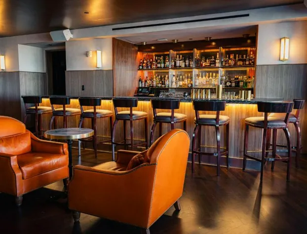 Le Meridien New York, Central Park by Marriott hotel detail image 4