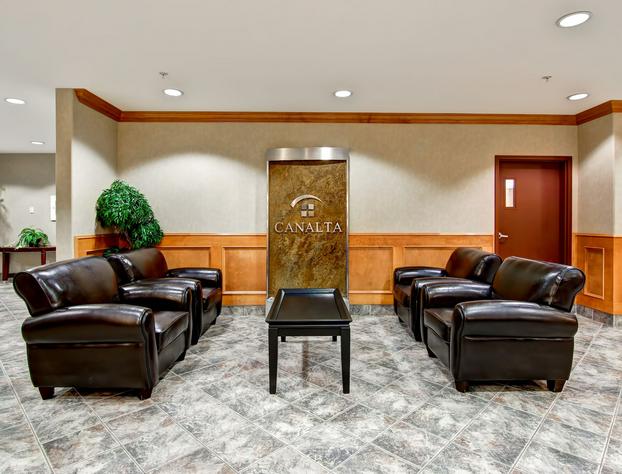 Canalta Stettler hotel detail image 2