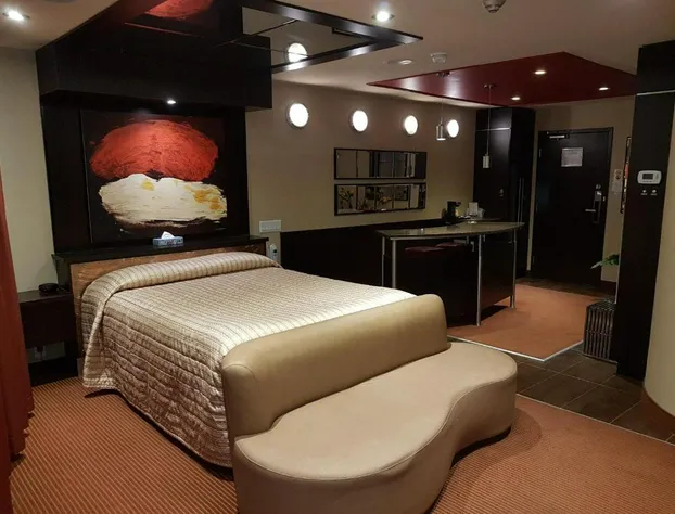 Le Chabrol Hotel & Suites hotel detail image 4