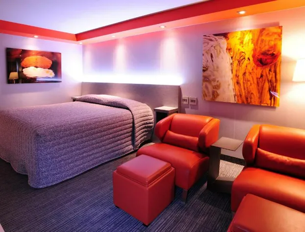Le Chabrol Hotel & Suites hotel detail image 4