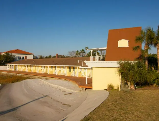 Edgewater Inn hotel detail image 1