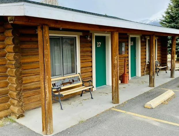 Green Creek Inn and RV Park hotel detail image 1