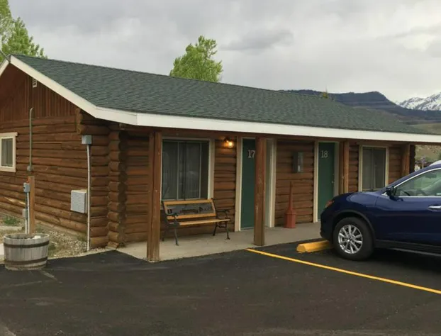 Green Creek Inn and RV Park hotel detail image 1