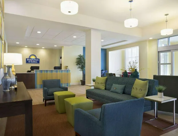 Days Inn & Suites by Wyndham Belmont hotel detail image 3