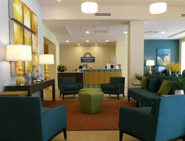 Days Inn & Suites by Wyndham Belmont hotel detail image 4