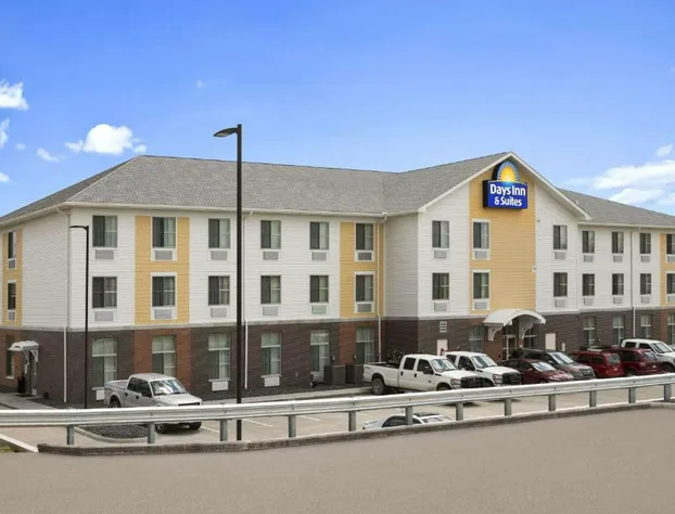 Days Inn & Suites by Wyndham Belmont hotel detail image 1