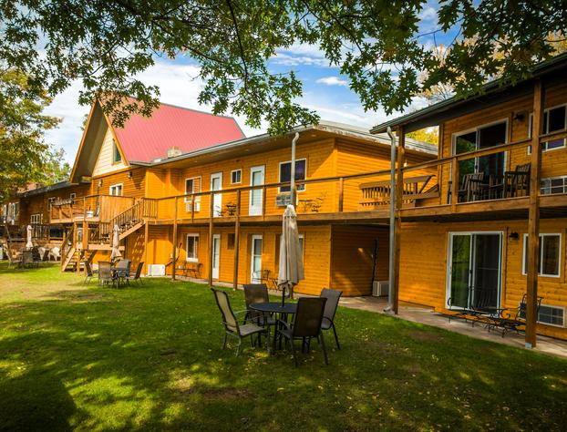 Curriers Lakeview Lodge hotel detail image 2