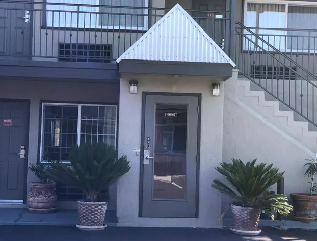 Bay Bridge Inn hotel detail image 4