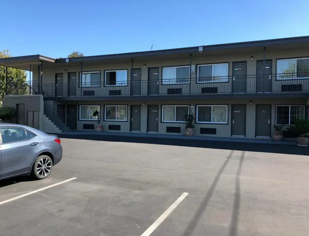 Bay Bridge Inn hotel detail image 1