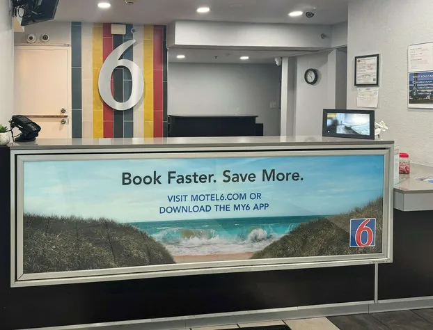 Motel 6 Bradenton, FL hotel detail image 4