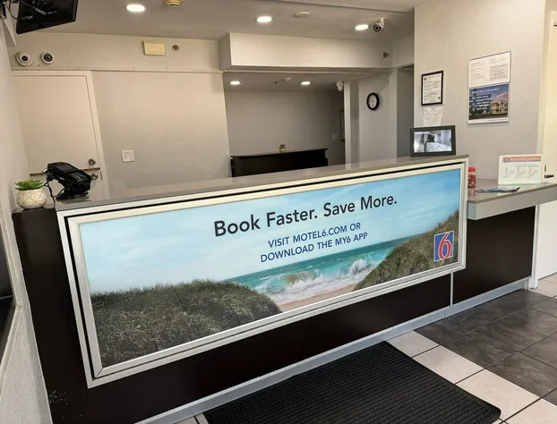 Motel 6 Bradenton, FL hotel detail image 3