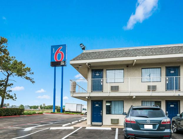 Motel 6 Irving, TX - Dallas hotel detail image 2